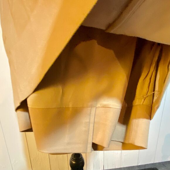 NWT White House Black Market Camel Skirt - Size 6 - Lined & Elegant - Picture 5 of 8